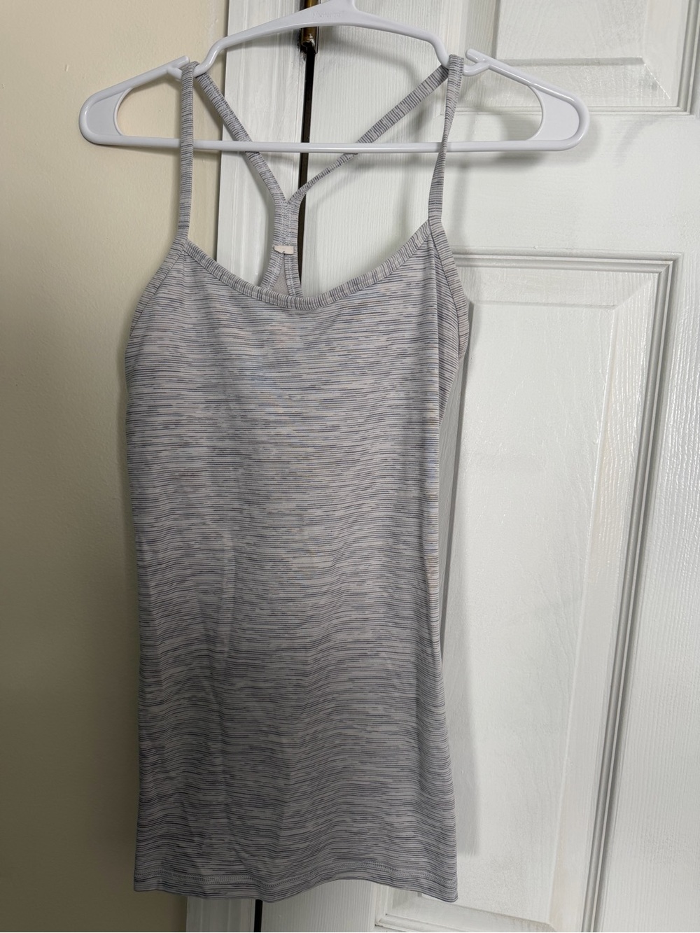 Lululemon flow y tank